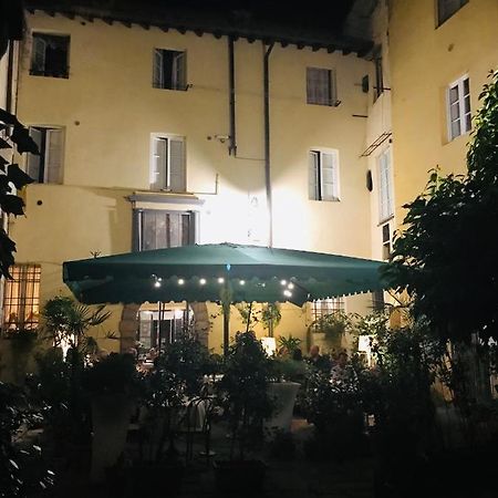 Al Cardinale Rooms & Studios Lucca Exterior foto