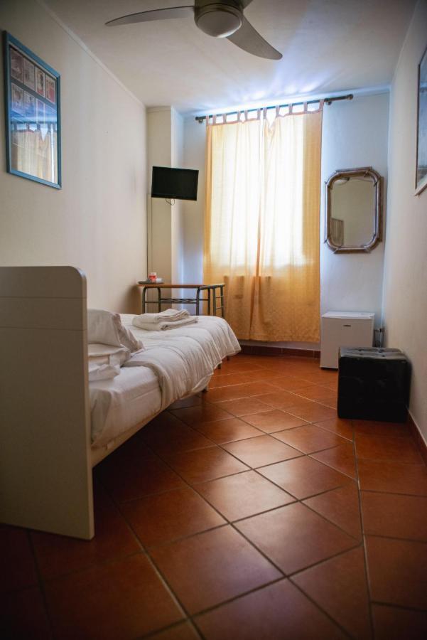 Al Cardinale Rooms & Studios Lucca Exterior foto